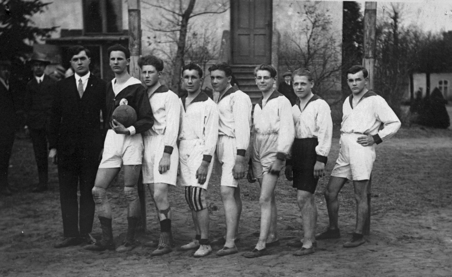 1928–1939: Počátky házené v Bělé pod Bezdězem - fotka 6