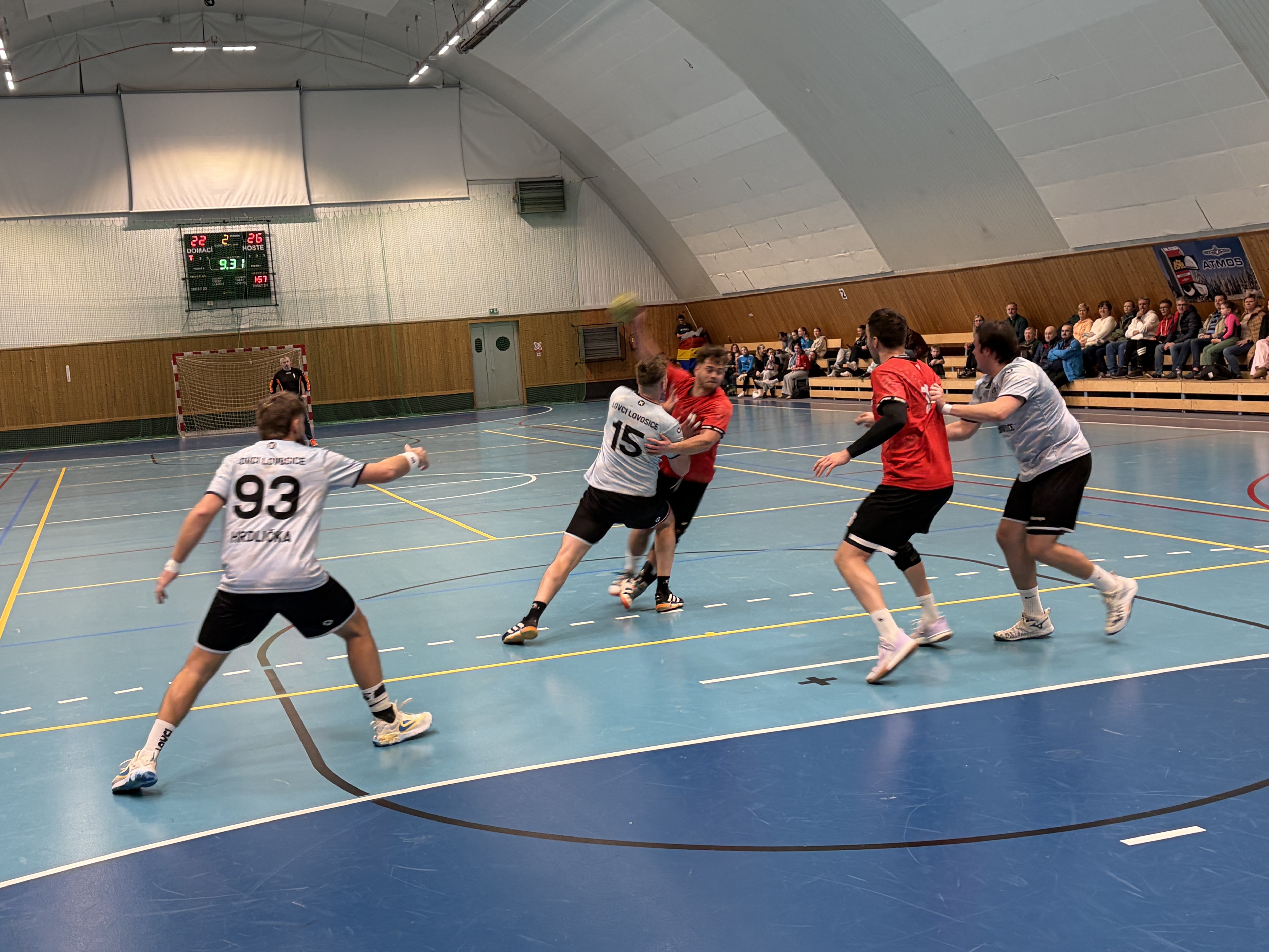 Napínave domácí utkání s rezervou Lovosic - fotka 7