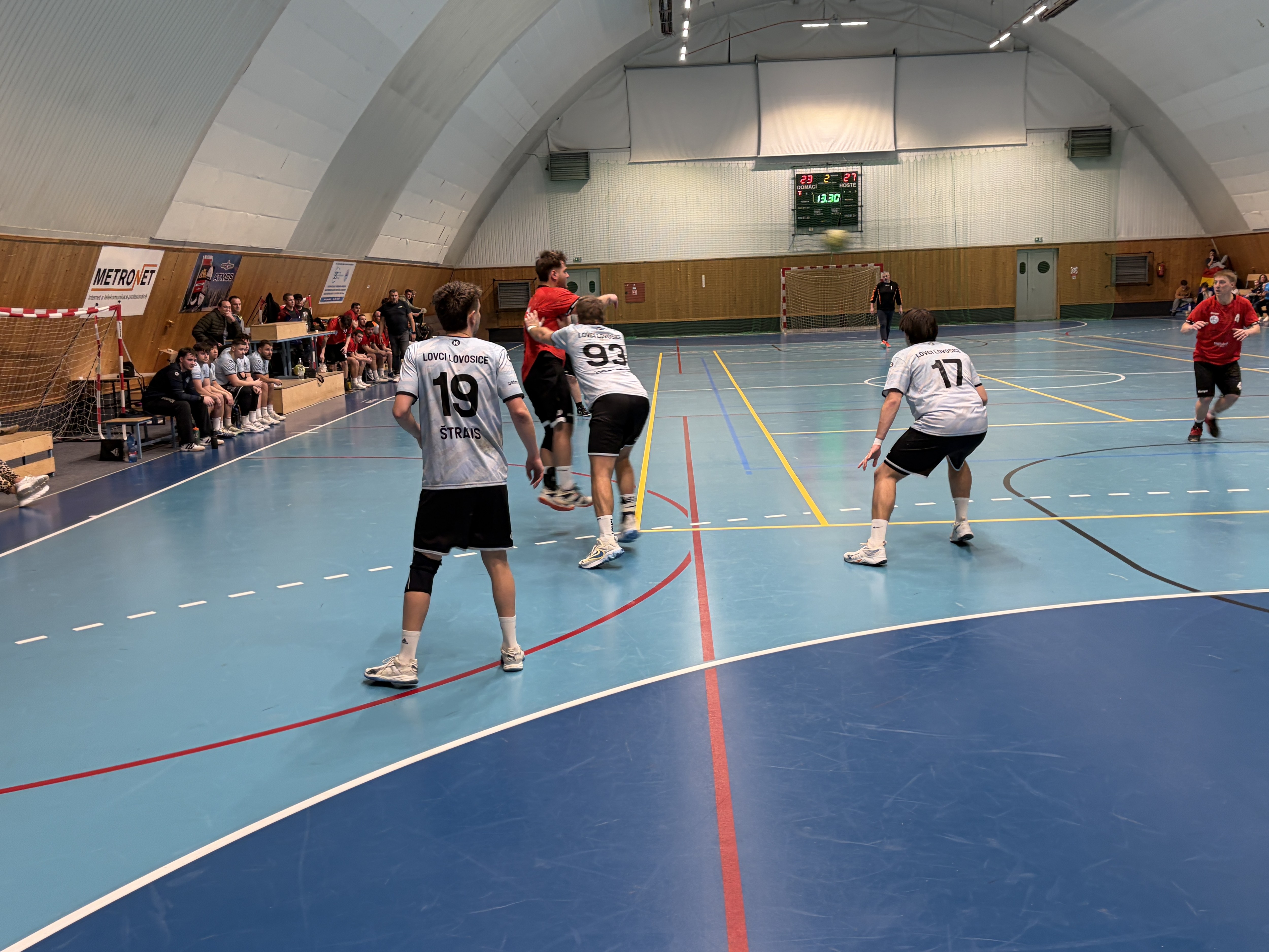 Napínave domácí utkání s rezervou Lovosic - fotka 8
