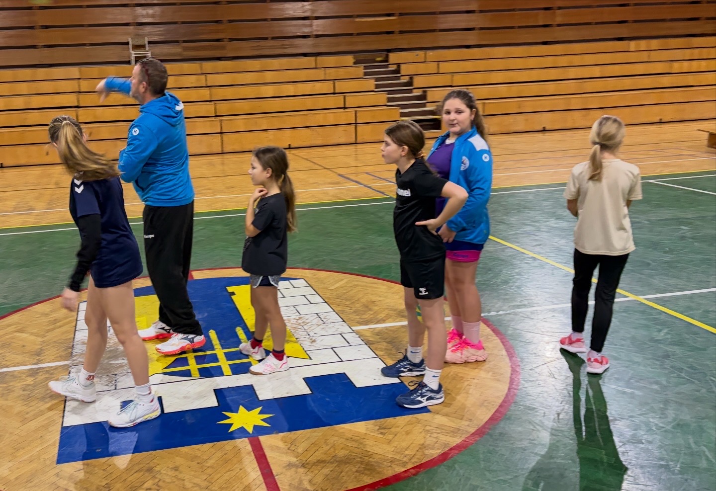 Zimní soustředění žaček v Suľovských skalách - fotka 14