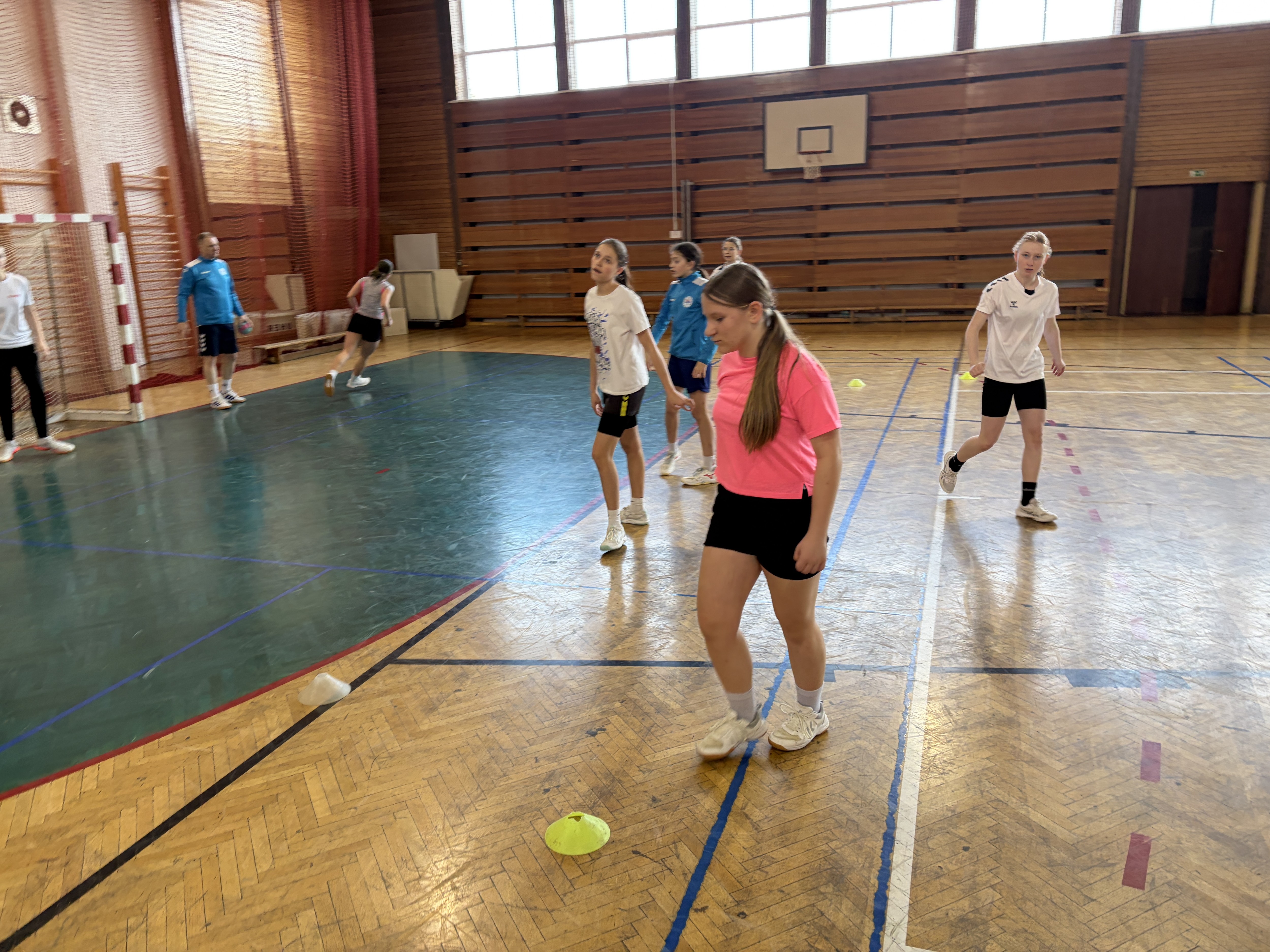 Zimní soustředění žaček v Suľovských skalách - fotka 9