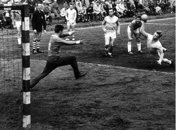 Sedmičky Karla Urbana na Slávii proti ing. Arnoštovi(1965)