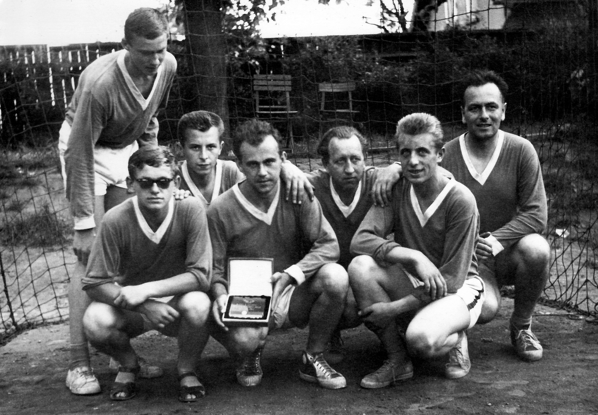 Družstvo mužů - rok přibližně 1970

Sestava:
Křížek, Urban J., Joska, Bělonožník, Šanda, Netrval, Fiedler

Akce:
Pohár Máchova kraje